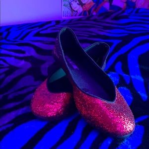 Sparkly red and black ombré flats—
